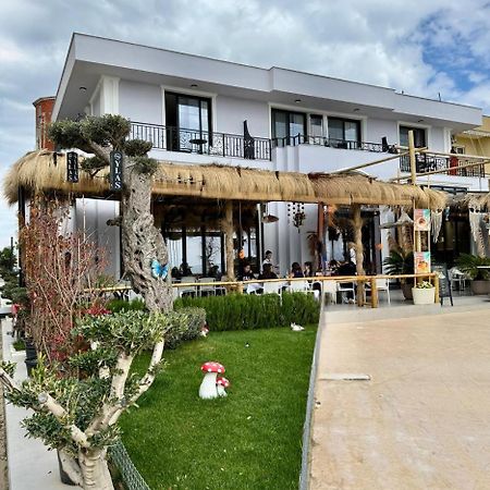 Hotel Saly Durrës Exterior foto